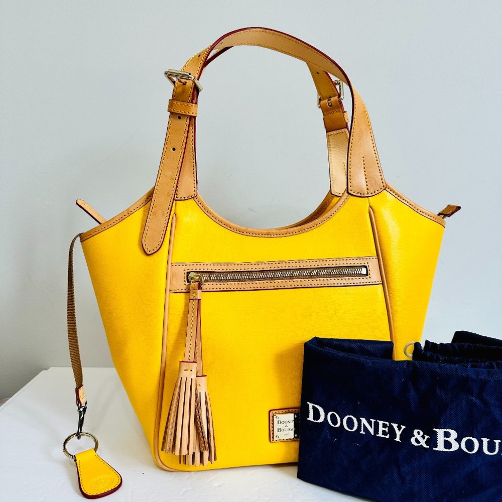 LIKE NEW DOONEY & BOURKE LARGE TOTE WITH DUST BAG - Picture 1 of 13